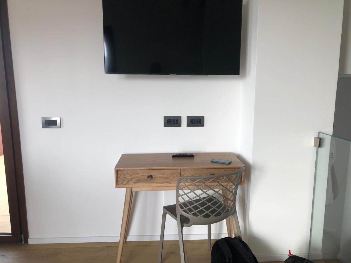 צ'פאלו Palazzo Raho Suites מראה חיצוני תמונה
