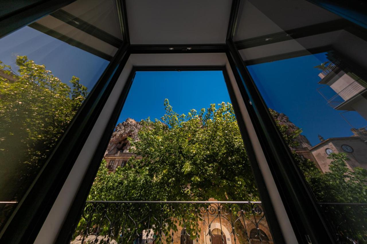 צ'פאלו Palazzo Raho Suites מראה חיצוני תמונה