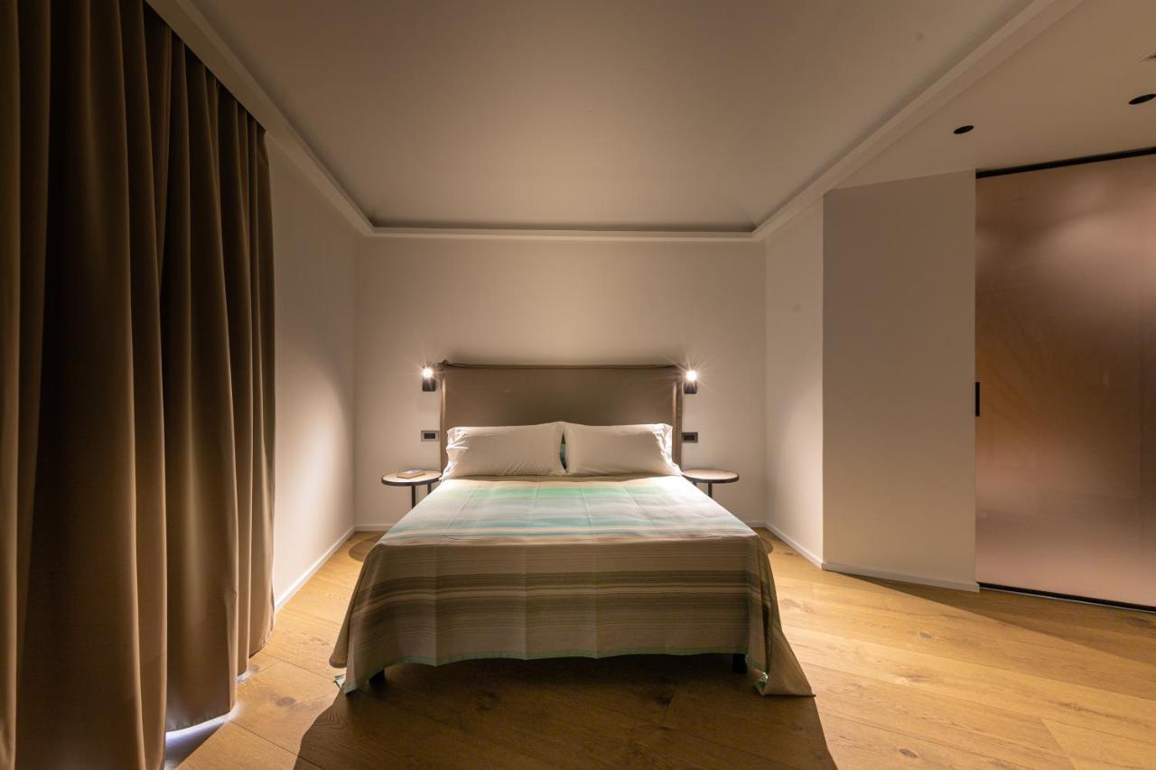 צ'פאלו Palazzo Raho Suites מראה חיצוני תמונה