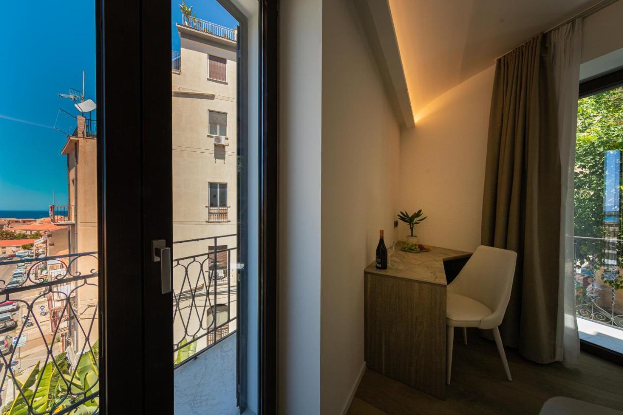 צ'פאלו Palazzo Raho Suites מראה חיצוני תמונה