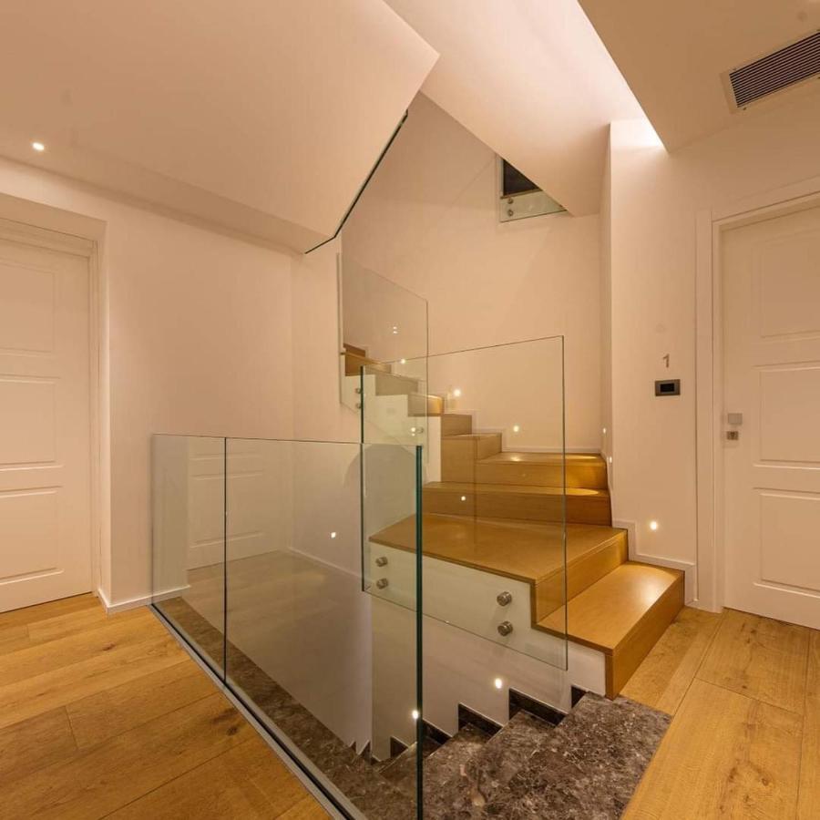 צ'פאלו Palazzo Raho Suites מראה חיצוני תמונה
