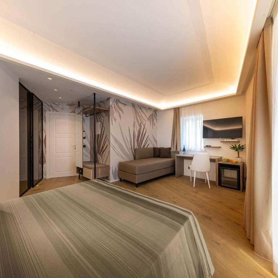 צ'פאלו Palazzo Raho Suites מראה חיצוני תמונה