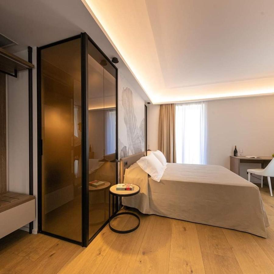 צ'פאלו Palazzo Raho Suites מראה חיצוני תמונה